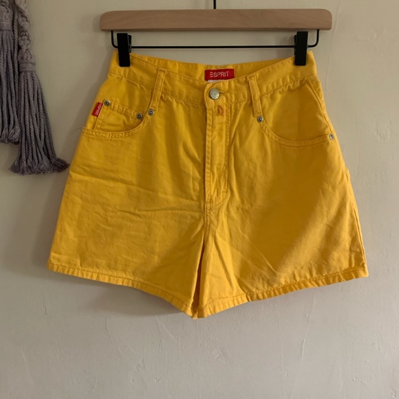 Esprit • vintage hi rise jean shorts yellow - Picture 4 of 5